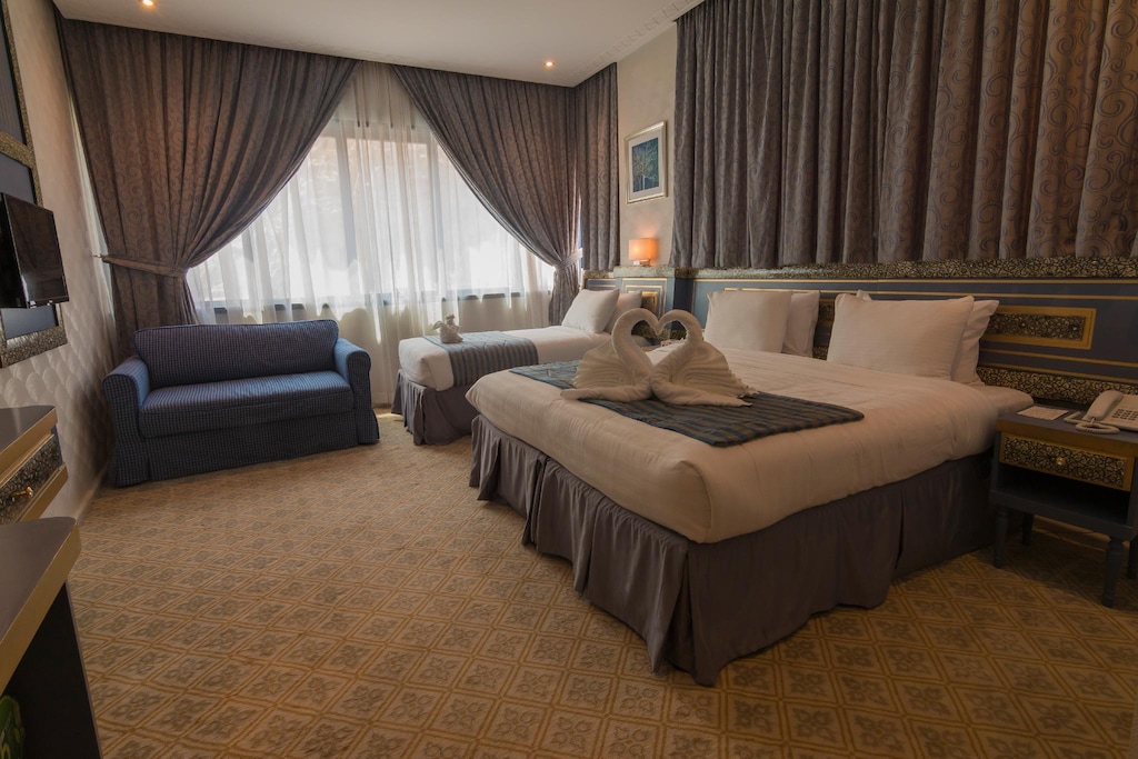 حملة عمرة فندق ديار الخير الرياض بتاريخ 2024-11-14